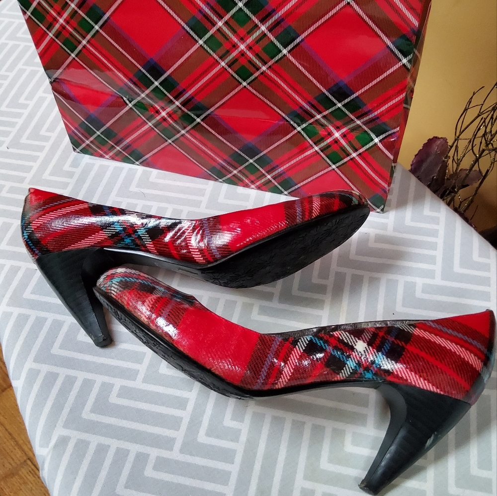 Aldo Red Tweed Plaid Tartan Patent Leather Heels 7.5